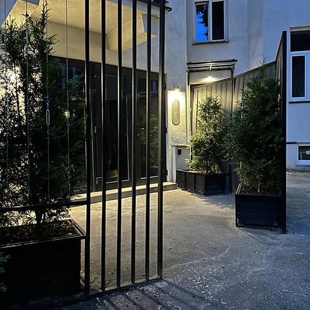 City Garage Apartment - Lwowska 9 Varsó Kültér fotó