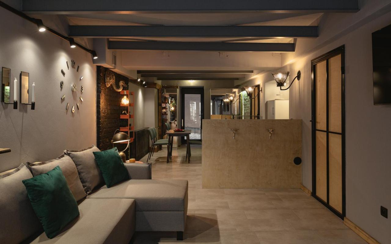 City Garage Apartment - Lwowska 9 Varsó Kültér fotó